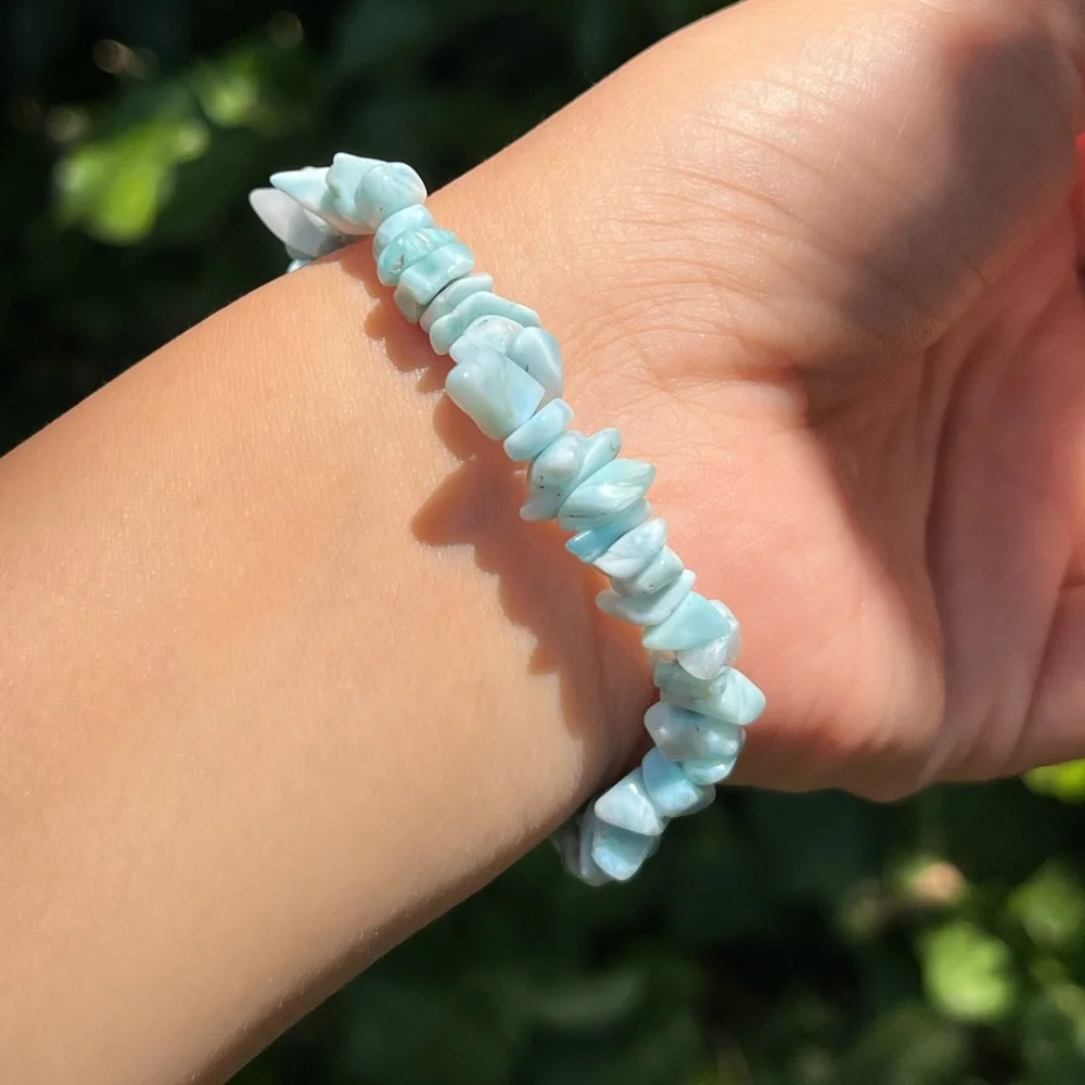 Stretchable natural Larimar chip‎ bracelet